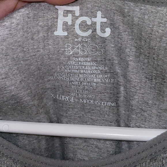 Fact workout long sleeve top. A2 - Picture 6 of 7